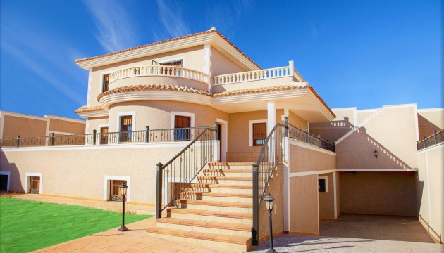 Detached Villa - Herverkoop - Orihuela Costa - Los Altos