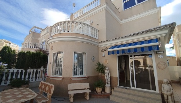 Detached Villa - Herverkoop - Orihuela Costa - Los Altos