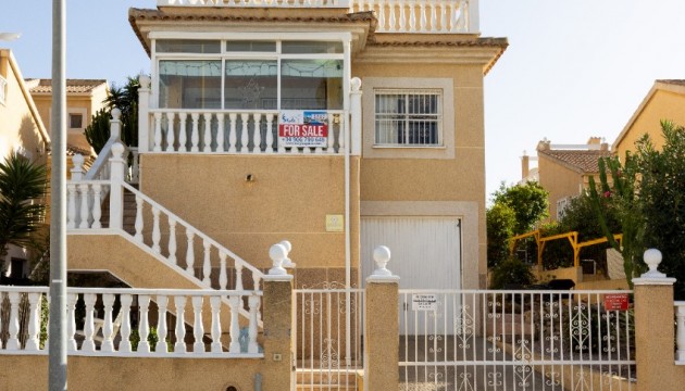 Detached Villa - Herverkoop - Orihuela Costa - Los Altos