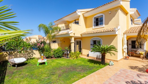 Detached Villa - Herverkoop - Orihuela Costa - Los Dolses