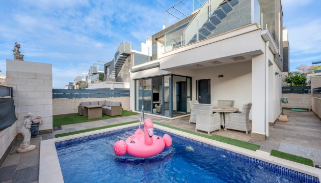 Detached Villa - Herverkoop - Orihuela Costa - Orihuela Costa