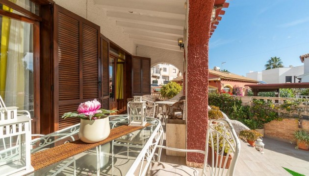 Detached Villa - Herverkoop - Orihuela Costa - Punta Prima