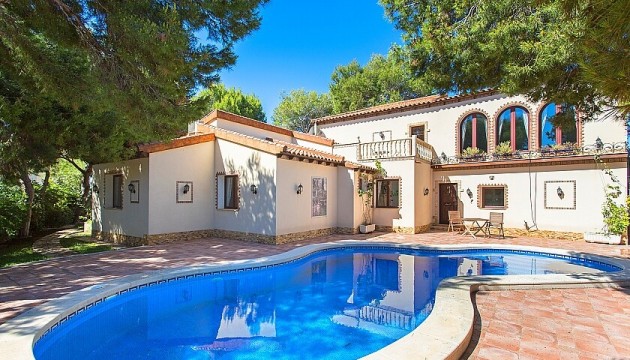 Detached Villa - Herverkoop - Orihuela Costa - Punta Prima