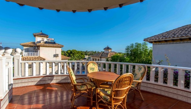 Detached Villa - Herverkoop - Orihuela Costa - Villamartín