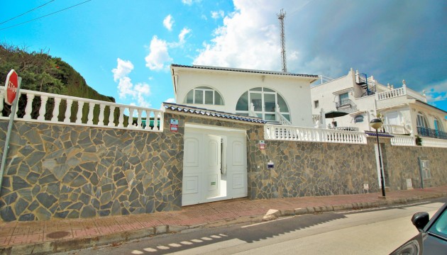 Detached Villa - Herverkoop - Orihuela Costa - Villamartín