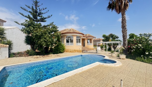 Detached Villa - Herverkoop - San Miguel de Salinas - San Miguel de Salinas
