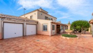 Detached Villa - Herverkoop - Torrevieja - CB-64890