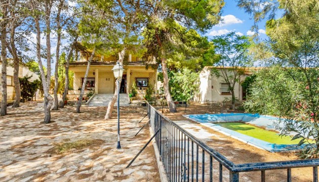 Detached Villa - Herverkoop - Torrevieja - Los Balcones - Los Altos del Edén