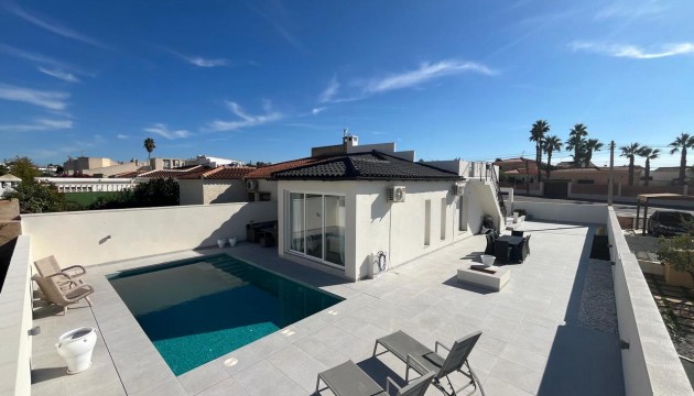 Detached Villa - Herverkoop - Torrevieja - Torrevieja