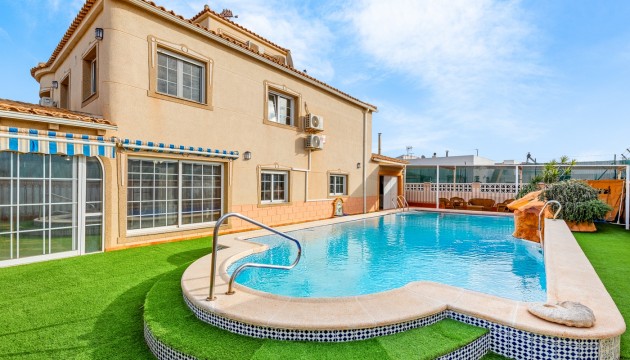 Detached Villa - Herverkoop - Torrevieja - Torrevieja