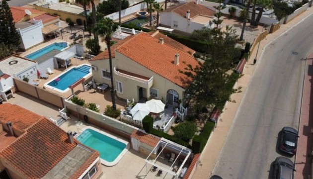 Detached Villa - Herverkoop - Torrevieja - Torrevieja