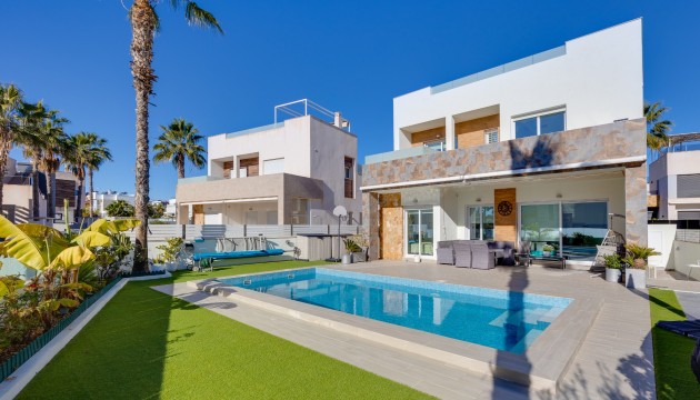 Detached Villa - Herverkoop - Torrevieja - Torrevieja