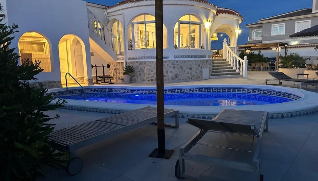 Detached Villa - Herverkoop - Torrevieja - Torrevieja