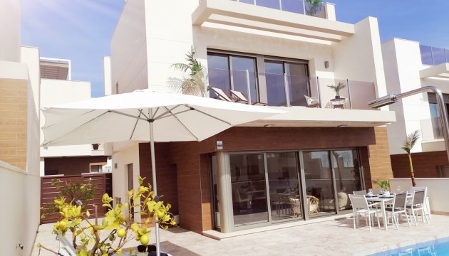 Detached Villa - Herverkoop - Villamartín - Villamartín