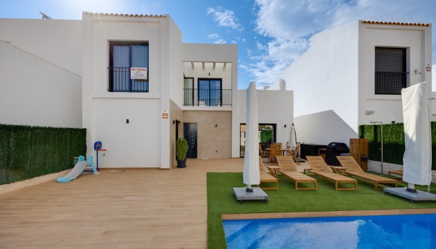 Detached Villa - Odsprzedaż - Ciudad Quesada - Ciudad Quesada