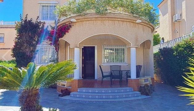 Detached Villa - Odsprzedaż - Orihuela Costa - El Galan