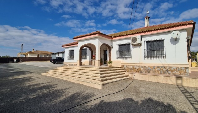 Detached Villa - Odsprzedaż - Orihuela Costa - La Matanza