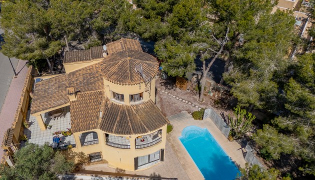 Detached Villa - Odsprzedaż - Orihuela Costa - Villamartín