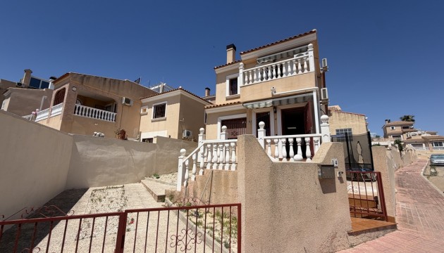 Detached Villa - Odsprzedaż - Orihuela Costa - Villamartín