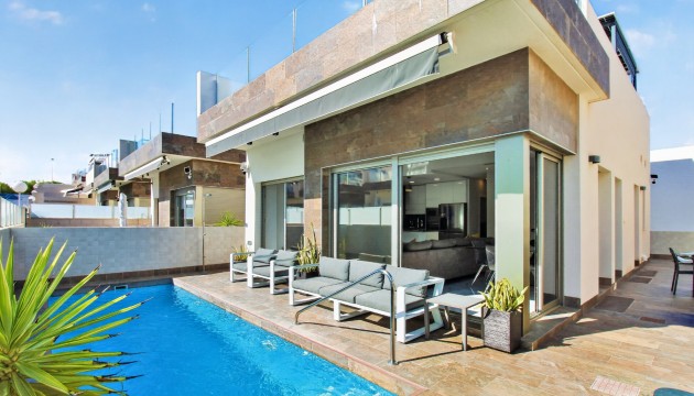Detached Villa - Odsprzedaż - Orihuela Costa - Villamartín