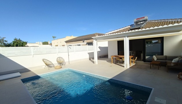 Detached Villa - Odsprzedaż - Torrevieja - El chaparral