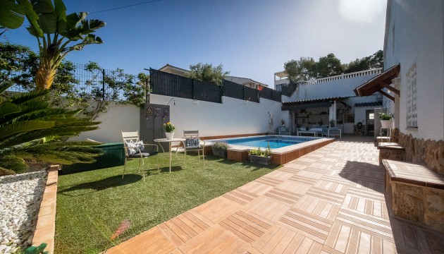 Detached Villa - Odsprzedaż - Torrevieja - Los Balcones - Los Altos del Edén