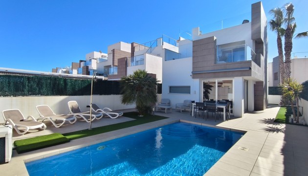 Detached Villa - Resale - Guardamar del Segura - El Raso
