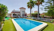Detached Villa - Resale - La Marina - SU-20597