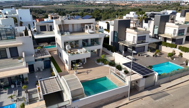 Detached Villa - Resale - Orihuela Costa - Campoamor