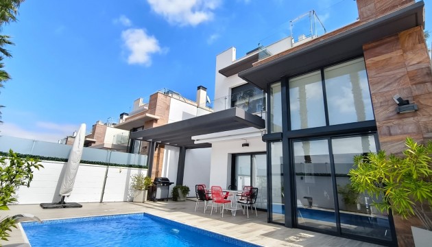 Detached Villa - Resale - Orihuela Costa - Lomas de Cabo Roig