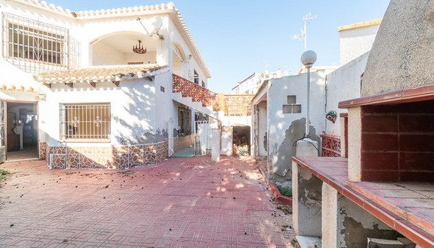 Detached Villa - Resale - Orihuela Costa - Punta Prima