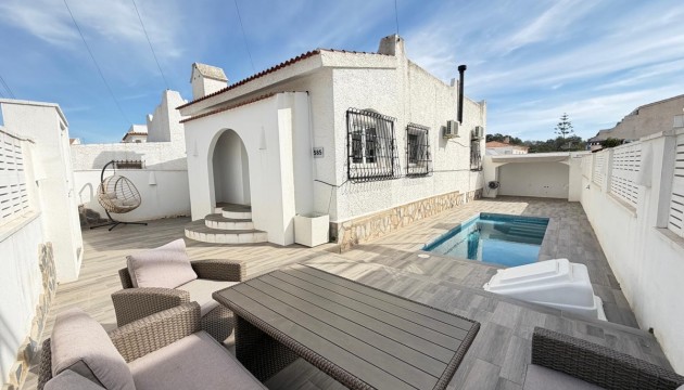 Detached Villa - Resale - Orihuela Costa - Villamartín