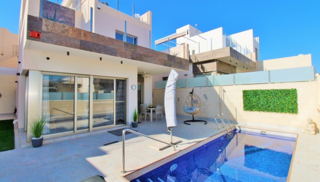 Detached Villa - Resale - Orihuela Costa - Villamartín