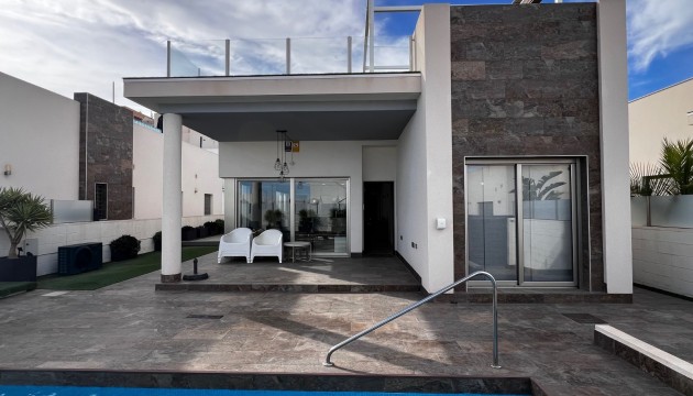 Detached Villa - Resale - Orihuela Costa - Villamartín