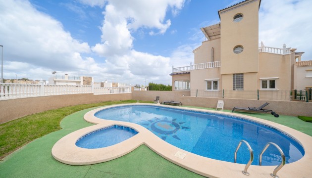 Detached Villa - Resale - Orihuela Costa - Villamartín