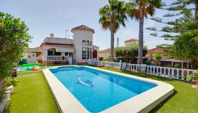Detached Villa - Videresalg - La Marina - La Marina