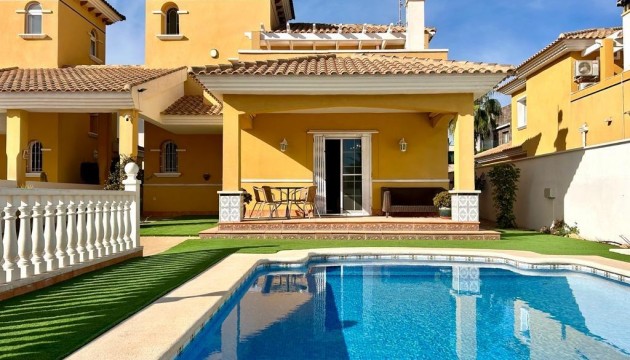 Detached Villa - Videresalg - Orihuela Costa - Cabo Roig