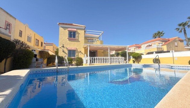 Detached Villa - Videresalg - Orihuela Costa - Cabo Roig