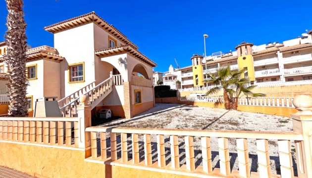 Detached Villa - Videresalg - Orihuela Costa - Lomas de Cabo Roig