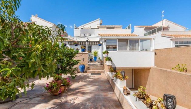 Detached Villa - Videresalg - Orihuela Costa - Punta Prima