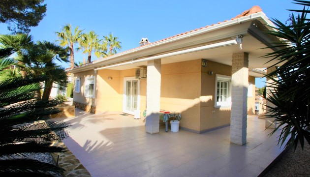 Detached Villa - Videresalg - Orihuela Costa - Villamartín