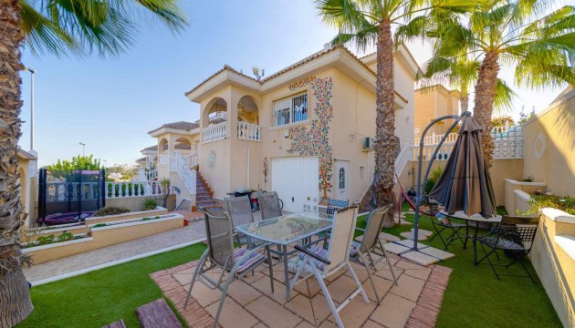 Detached Villa - Videresalg - Orihuela Costa - Villamartín