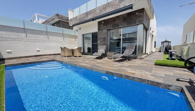 Detached Villa - Videresalg - Orihuela Costa - Villamartín