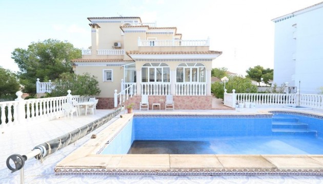 Detached Villa - Videresalg - Orihuela Costa - Villamartín