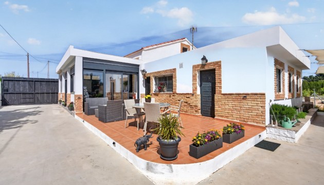 Detached Villa - Wiederverkauf - El Altet - El Altet