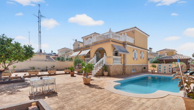 Detached Villa - Wiederverkauf - Gran Alacant - Gran Alacant