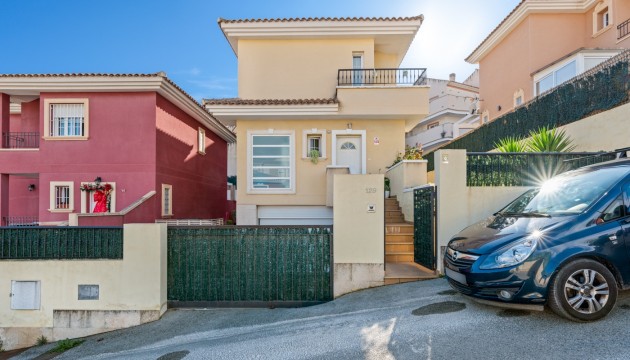 Detached Villa - Wiederverkauf - La Nucía - La Nucía