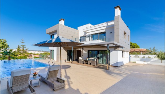 Detached Villa - Wiederverkauf - Los Balcones - Los Balcones - Los Altos del Edén