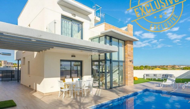 Detached Villa - Wiederverkauf - Orihuela Costa - Cabo Roig