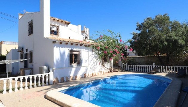 Detached Villa - Wiederverkauf - Orihuela Costa - Cabo Roig